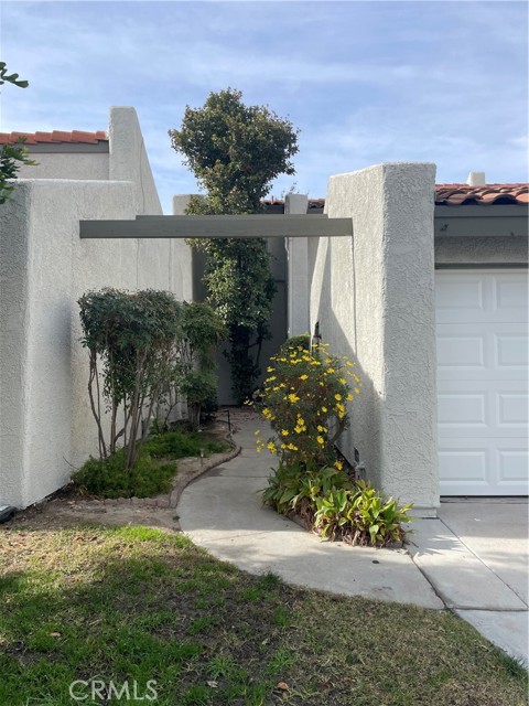 Detail Gallery Image 2 of 34 For 29322 Calle Gaviota, Murrieta,  CA 92563 - 2 Beds | 2/1 Baths