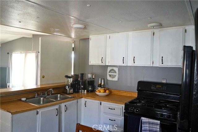 Detail Gallery Image 9 of 17 For 17255 Valley Blvd Sp 12w, Fontana,  CA 92335 - 2 Beds | 1 Baths