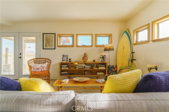 Detail Gallery Image 3 of 37 For 2653 Meldora, Twentynine Palms,  CA 92277 - 3 Beds | 3 Baths