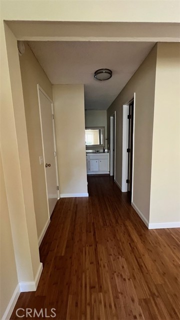 Detail Gallery Image 11 of 18 For 15425 Sherman #101,  Van Nuys,  CA 91406 - 2 Beds | 2 Baths