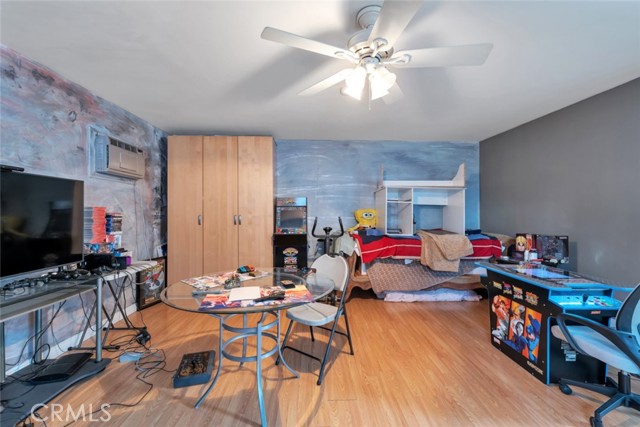 16908 Los Alimos Street, Granada Hills CA: https://media.crmls.org/medias/59fc0a99-a883-4505-a2d2-51076c546415.jpg