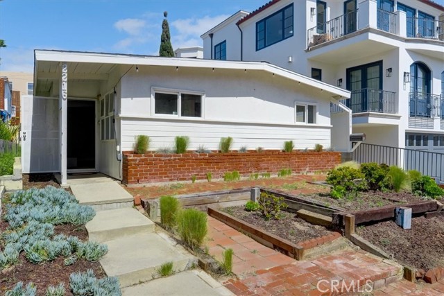 2216 Alma Ave, Manhattan Beach, CA 90266