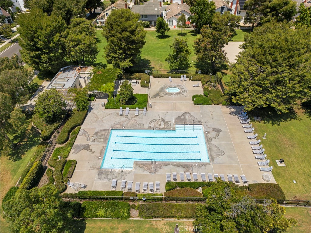 https://media.crmls.org/medias/59fc6580-de8a-44aa-89de-54e18403d757.jpg?preset=X-Large