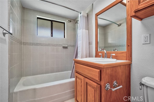 14141 Clarissa Lane, North Tustin CA: https://media.crmls.org/medias/59fcee33-537d-460c-a088-01daf3cb1648.jpg