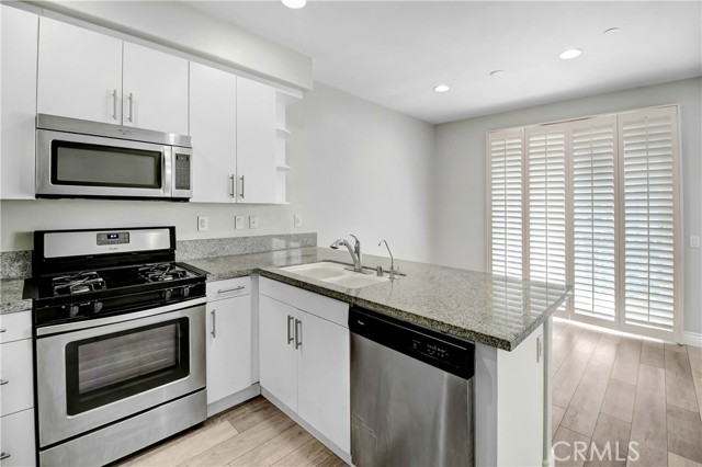 1133 Calle Montana, Montebello CA: https://media.crmls.org/medias/59fd0377-36fe-4319-adee-db48245cfc5e.jpg