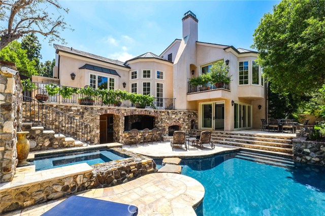 20 Cherry Hills Lane, Newport Beach CA: https://media.crmls.org/medias/59fd2b60-ff3c-4fe8-9f57-e1890ddd0b25.jpg