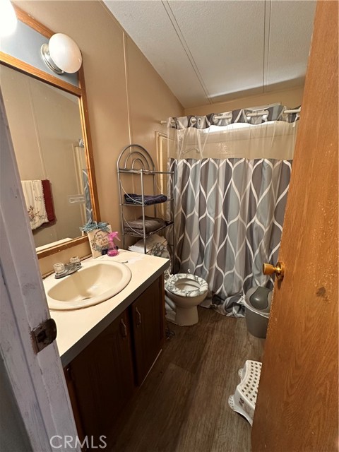 530 W Devonshire Avenue, Hemet CA: https://media.crmls.org/medias/59fdef00-3137-4c12-b015-fa2db2f80451.jpg