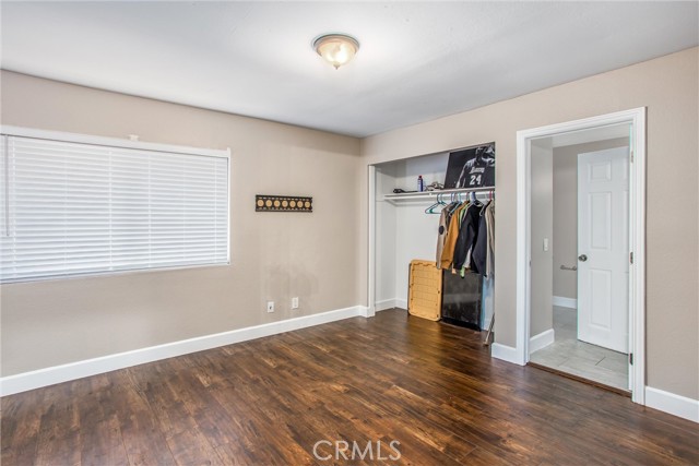 24156 Old Country Road, Moreno Valley CA: https://media.crmls.org/medias/59fe82ae-1365-4b85-abb4-ad79a8ac006a.jpg