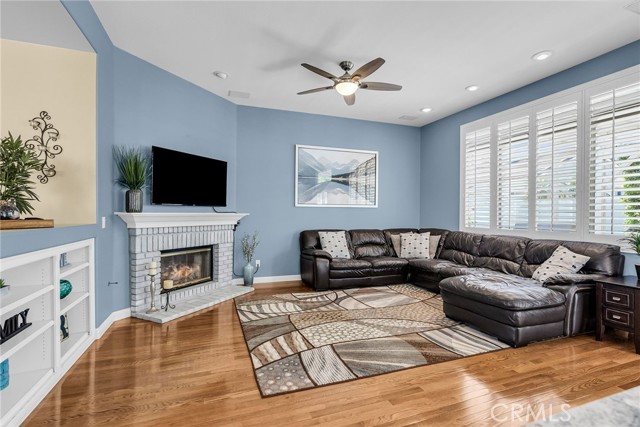 Detail Gallery Image 10 of 36 For 3338 Camden Ln, Corona,  CA 92882 - 4 Beds | 2 Baths