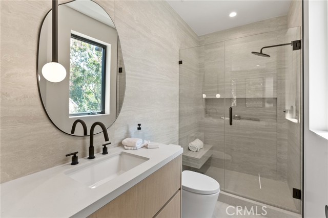 Detail Gallery Image 48 of 75 For 14738 Otsego St, Sherman Oaks,  CA 91403 - 5 Beds | 5/1 Baths