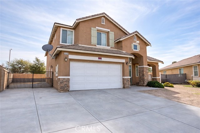 Detail Gallery Image 3 of 28 For 3120 Albret, Lancaster,  CA 93536 - 5 Beds | 4 Baths