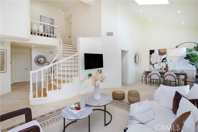 Detail Gallery Image 4 of 31 For 6494 via Del Prado, Chino Hills,  CA 91709 - 5 Beds | 3 Baths