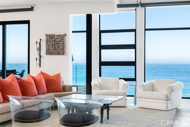 Detail Gallery Image 15 of 32 For 2665 Victoria Dr, Laguna Beach,  CA 92651 - 5 Beds | 4/2 Baths