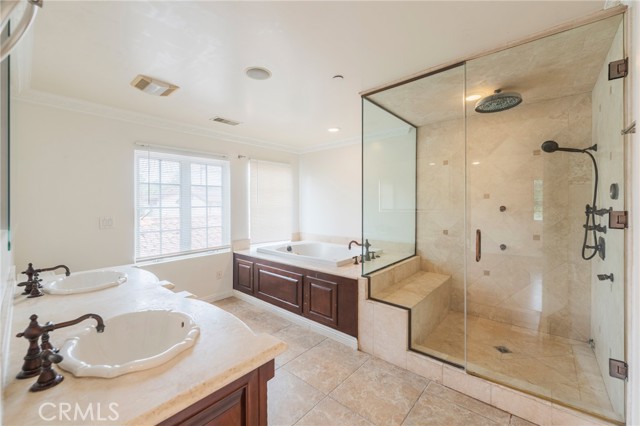 2913 Delaware Avenue, Santa Monica CA: https://media.crmls.org/medias/5a00df2b-4fe6-4a3e-95da-6098ddce8889.jpg