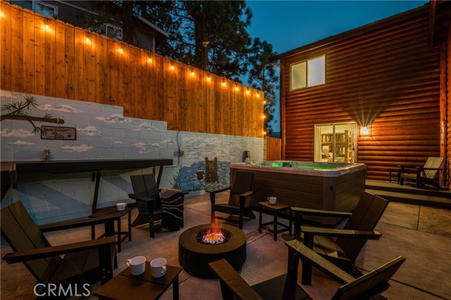 Detail Gallery Image 2 of 39 For 1002 White Mountain, Big Bear City,  CA 92314 - 4 Beds | 3/1 Baths