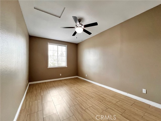 Detail Gallery Image 7 of 11 For 15051 Rocking Horse Ct, Lake Elsinore,  CA 92530 - 4 Beds | 2 Baths