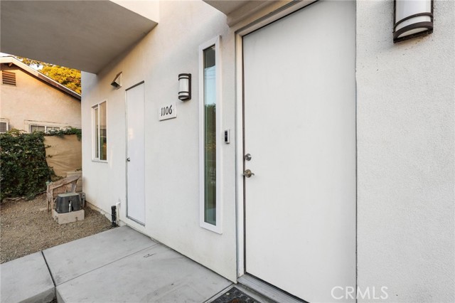 Detail Gallery Image 6 of 74 For 1106 1106 1/2 Geraghty Avenue, Los Angeles,  CA 90063 - 2 Beds | 2/2 Baths