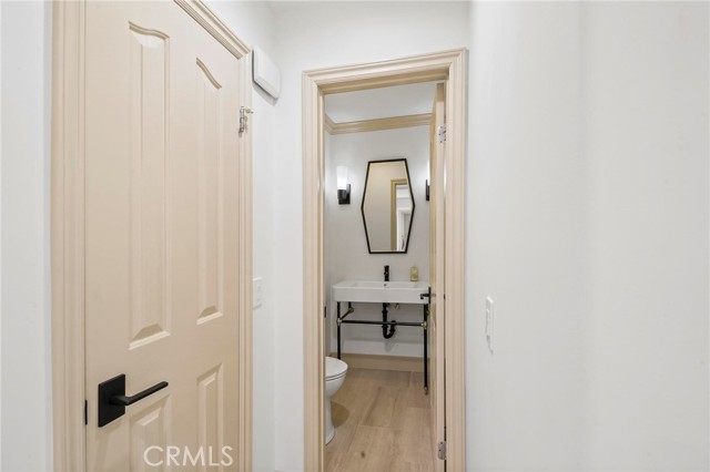 Detail Gallery Image 18 of 41 For 720 Marguerite Ave #1,  Corona Del Mar,  CA 92625 - 3 Beds | 2/1 Baths