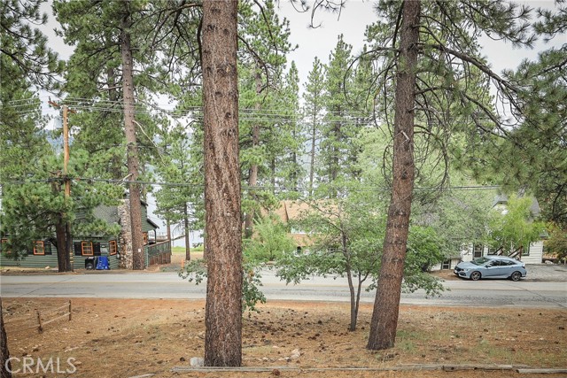 Detail Gallery Image 2 of 20 For 40241 Lakeview Dr, Big Bear Lake,  CA 92315 - 1 Beds | 1/1 Baths