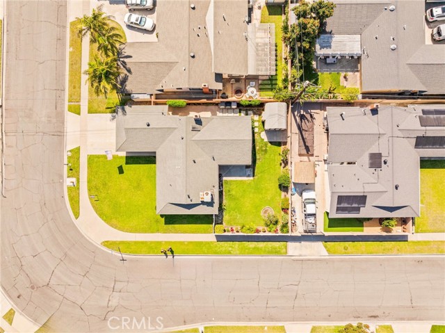 6051 Santa Barbara Avenue, Garden Grove CA: https://media.crmls.org/medias/5a044a77-56db-4b54-9e15-a15d9aa6bc0b.jpg