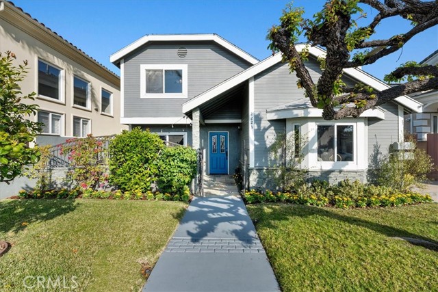 2223 Robinson Street, Redondo Beach, California 90278, 3 Bedrooms Bedrooms, ,1 BathroomBathrooms,Residential,For Sale,Robinson,SB24009961