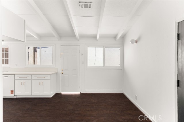 610 W Glen Lyn Drive, Glendora CA: https://media.crmls.org/medias/5a04e213-762d-4584-bbb6-24498952a65c.jpg