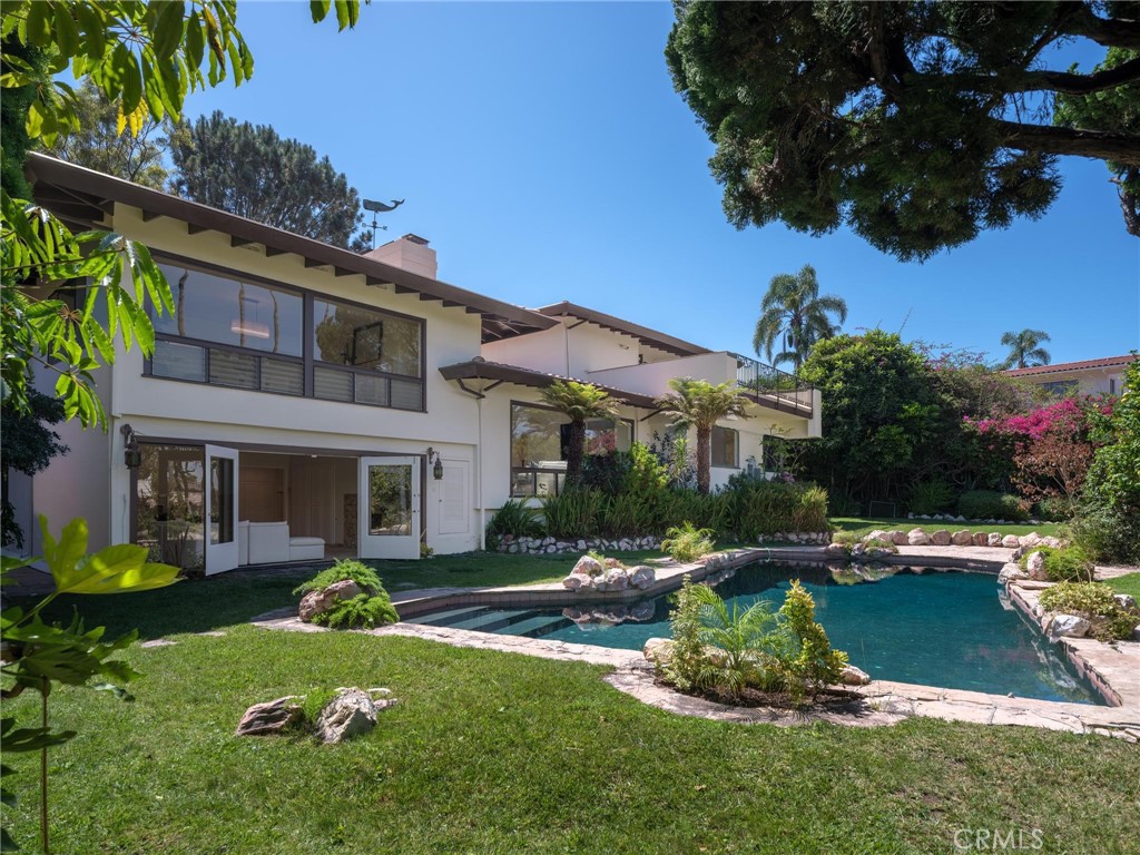 Picture of Palos Verdes Estates, CA 90274