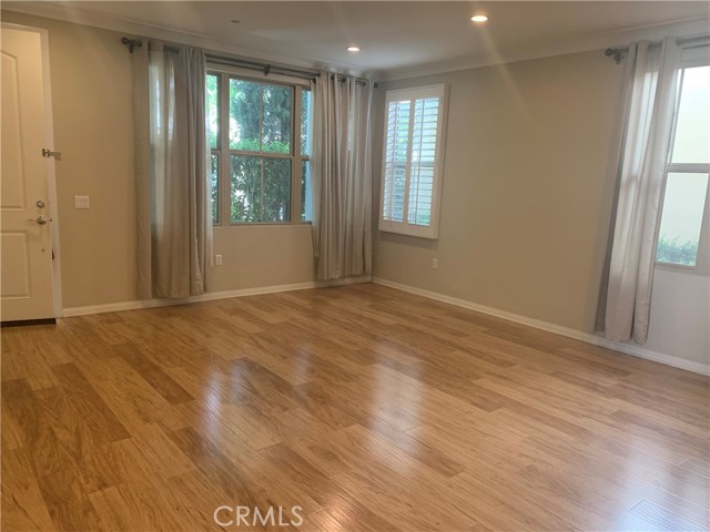 Detail Gallery Image 9 of 26 For 48 Bijou, Irvine,  CA 92618 - 1 Beds | 1/1 Baths