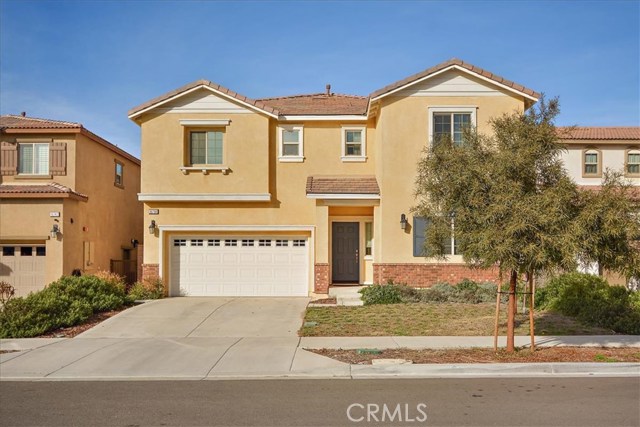 16750 Kalmia Ln, Fontana, CA 92336