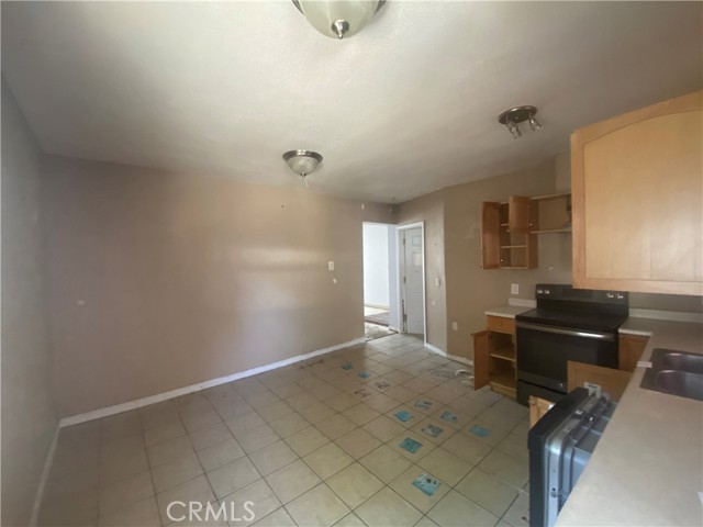 566 1st Street, Upper Lake CA: https://media.crmls.org/medias/5a070dda-8a42-419e-9d2b-ba05cab64afe.jpg