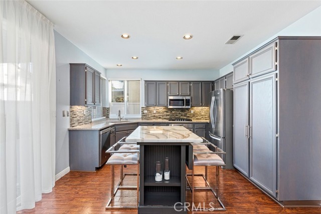 Detail Gallery Image 12 of 44 For 8738 Gracilior, Escondido,  CA 92026 - 5 Beds | 3 Baths