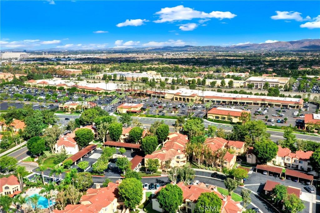 MLS #OC25245389 image #37