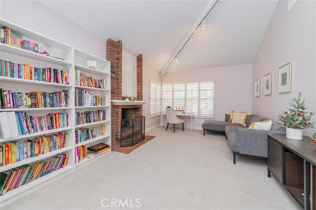 Detail Gallery Image 6 of 46 For 26 Morning Dove, Irvine,  CA 92604 - 4 Beds | 2/1 Baths