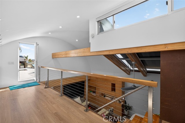 Detail Gallery Image 40 of 62 For 219 Colton, Newport Beach,  CA 92663 - 4 Beds | 3 Baths