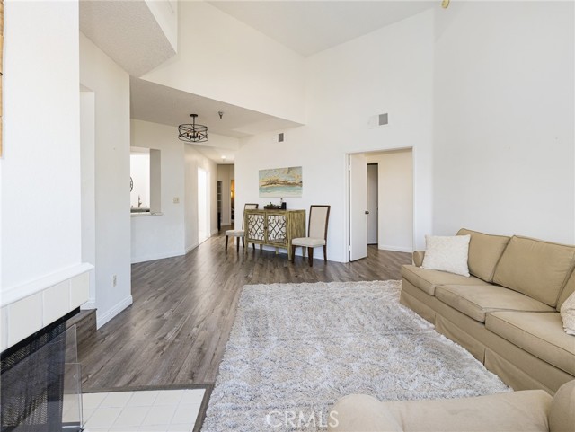Detail Gallery Image 8 of 45 For 1450 Brett #305,  San Pedro,  CA 90732 - 2 Beds | 2 Baths