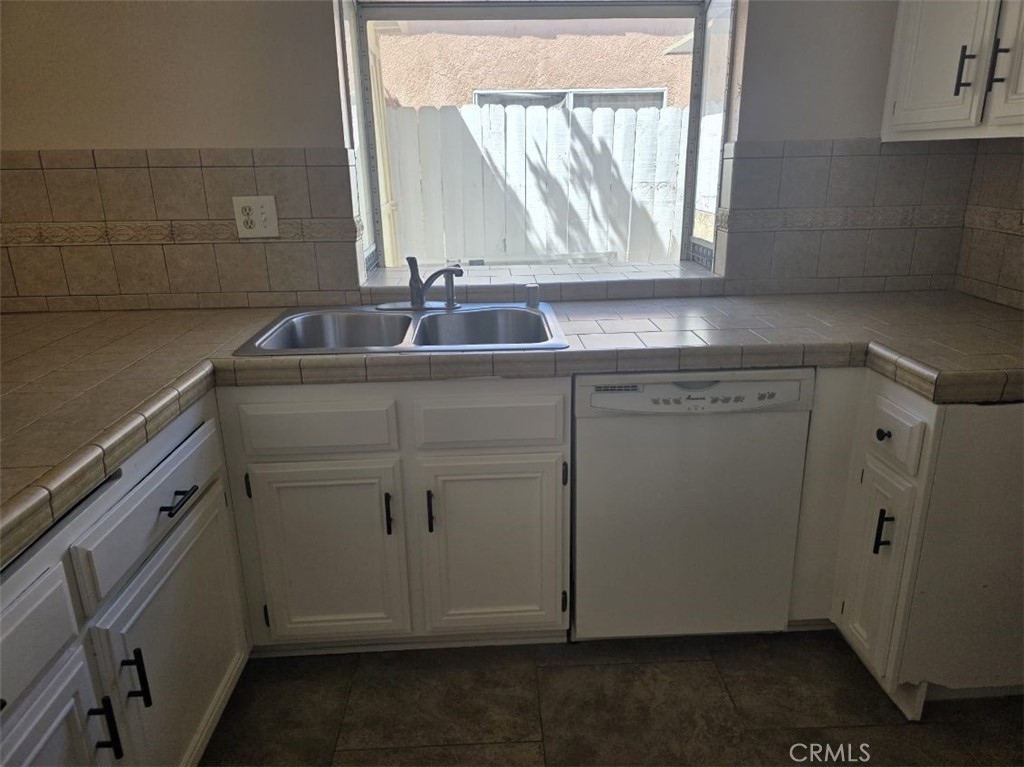 MLS #IV25133592 image #12