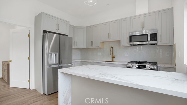 Detail Gallery Image 6 of 13 For 12752 Martha Ann, Los Alamitos,  CA 90720 - 1 Beds | 1 Baths