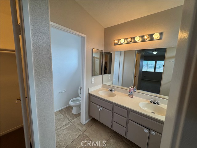 19004 Ivanpah Way, Apple Valley CA: https://media.crmls.org/medias/5a0c7acc-c0d6-4ed3-9921-e5edd8636128.jpg