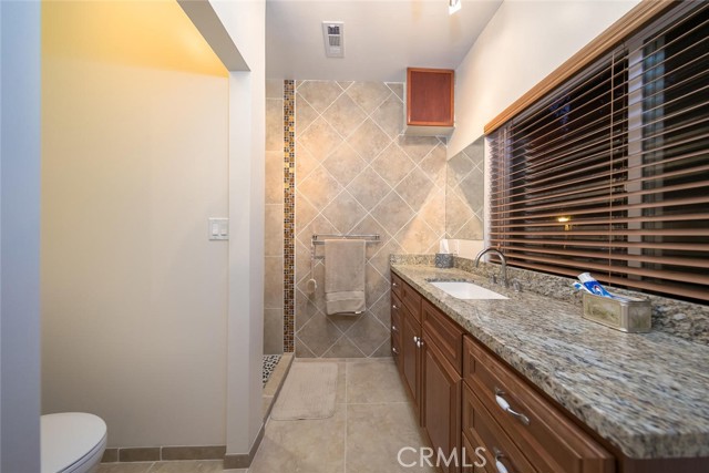 2461 Spring Oak Drive, Running Springs CA: https://media.crmls.org/medias/5a0d4e79-c168-41c3-a68a-7efefffbe18d.jpg