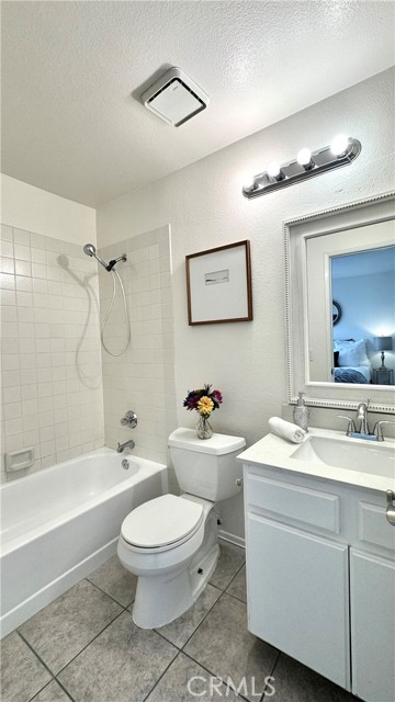 Detail Gallery Image 13 of 15 For 2971 Plaza Del Amo #243,  Torrance,  CA 90503 - 2 Beds | 2/1 Baths