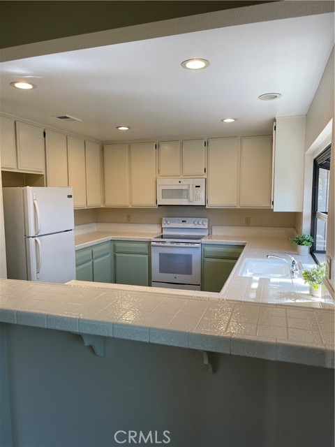 31962 Via La Plata, San Juan Capistrano CA: https://media.crmls.org/medias/5a0f972c-0b6d-4418-b9de-79bd41d40d2b.jpg