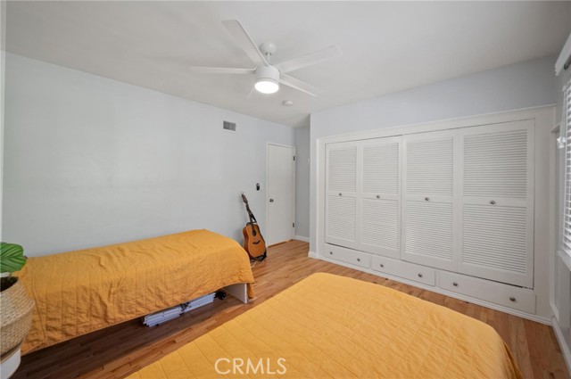 20955 De Mina Street, Woodland Hills CA: https://media.crmls.org/medias/5a0fa9e9-cbe1-45d1-a915-a65bc09e4c09.jpg