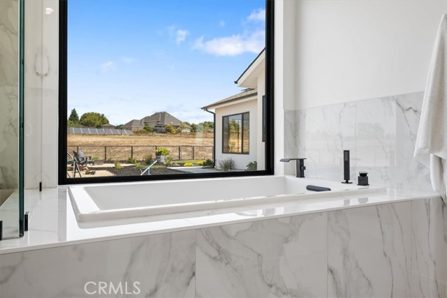 Detail Gallery Image 33 of 74 For 2064 Westhampton Dr, Arroyo Grande,  CA 93420 - 4 Beds | 4/1 Baths