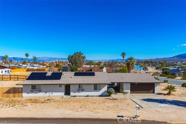 Detail Gallery Image 2 of 43 For 5837 La Luna Ave, Twentynine Palms,  CA 92277 - 3 Beds | 2 Baths