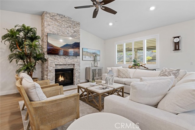 Detail Gallery Image 1 of 1 For 2760 Santa Fiora Dr, Corona,  CA 92882 - 4 Beds | 2/1 Baths