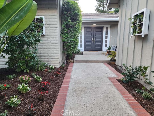 17 Wandering Rill, Irvine CA: https://media.crmls.org/medias/5a121169-a35a-4a6c-9178-10be01ec168e.jpg
