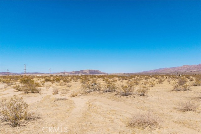 5888 La Ferney Avenue, Joshua Tree CA: https://media.crmls.org/medias/5a123839-4ec0-45e4-afbe-bcb03c7ce980.jpg