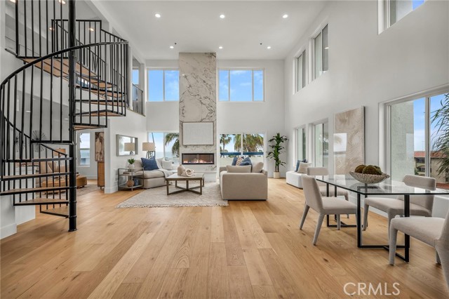 200 S Catalina Avenue, Redondo Beach CA: https://media.crmls.org/medias/5a1248bf-167e-4b62-a476-dcda0f8614ed.jpg