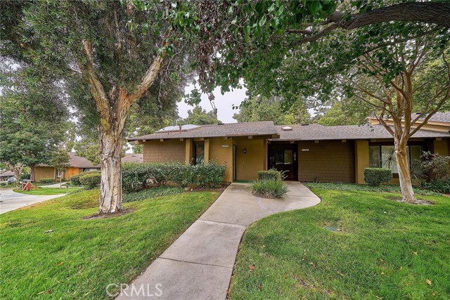 Detail Gallery Image 2 of 30 For 15922 Alta Vista Dr #C,  La Mirada,  CA 90638 - 2 Beds | 2 Baths