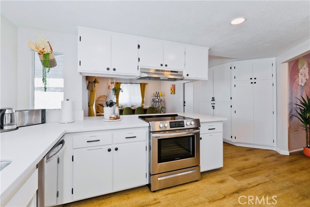 Detail Gallery Image 11 of 39 For 57440 Airway Ct, Yucca Valley,  CA 92284 - 3 Beds | 2 Baths